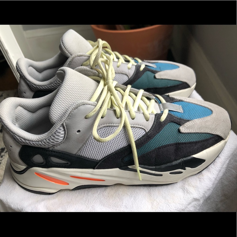 Yeezy 700 Wave Runners - Size 12 - B75571